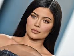 kylie jenner shares selfie with real