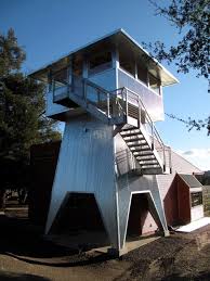 10 Zombie Proof Homes In Case The