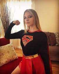 Melody Marks on Instagram: “Only the cutest Supergirl you'll ever see ☺️💋”  | Supergirl cosplay, Supergirl, Cosplay