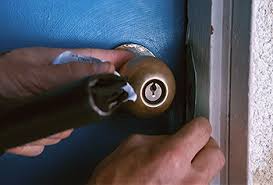 Before you pull out your credit card out, the first thing you need to check is your door lock. Skeleton Key Card Tv Tropes