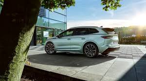 Price, specs and release datethe skoda's enyaq iv is the czech brand's first bespoke electric car. Skoda Enyaq Iv 80 Price And Specifications Ev Database