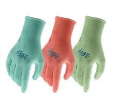 6 best gardening gloves to consider and