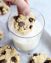 paleo cookie in almond milk