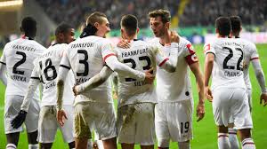 Im auswärtsspiel gegen den fc bayern verlor die „werkself am ende mit 0:2. Dfb Pokal Leverkusen Und Frankfurt Im Halbfinale Zdfmediathek