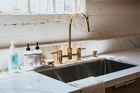 kitchen sink drain keep leaking