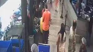 Rameshwaram Cafe Blast: बेंगलुरु कैफे ब्लास्ट के बाद कैसे मचा भगदड़ ,देंखे  सीसीटीवी वीडियो | How stampede occurred after Bengaluru cafe blast, watch  CCTV video