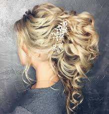 Как признаются сами стилисты, свадебные прически на средние волосы позволяют реализовать массу вариантов. Krasivye Svadebnye Pricheski Na Lyubuyu Dlinu Volos 180 Foto