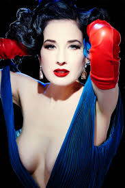 Dita von teese was unmasked as beetroot on monday night's edition of the masked dancer as she joked she would rather be 'taking her clothes off' on stage. Dita Von Teese Gibt Einen Einblick In Ihre Glamourose Burlesque Welt Vogue Germany