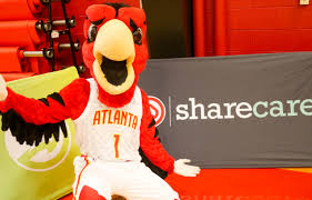 Atlanta hawks mascot harry the hawk dances to uptown funk during a timeout. Atlanta Hawks Sharecare Team Up For Heartbeat Festival At Central Park 90 1 Fm Wabe