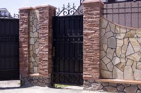 Untuk menyiasati hal ini, penggunaan pagar minimalis batu alam andesit dapat dijadikan sebagai pilihan. Top Model Pagar Rumah Minimalis Batu Alam Rumah Minimalis Sobat