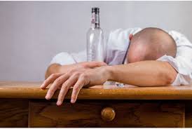 Nel corpo, il 90% dell'alcol viene trasformato. 40mila Decessi A Causa Dell Alcol