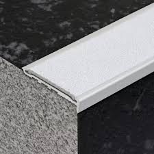 dkv105 aluminium safety stair nosing