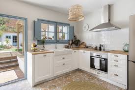 tuscan kitchens bring the look of