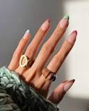 are-french-tip-nails-out-of-style