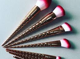 rose gold unicorn horn makeup brushes