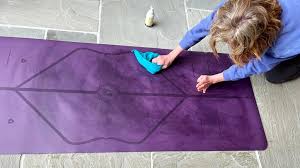 how to clean your yoga mat without