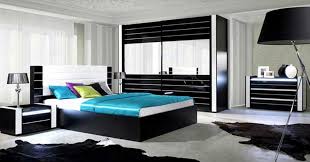 Il bianco nella tua camera da letto può facilmente assumere un aspetto rustico se abbinato a qualche dettaglio di legno. Camera Da Letto Bianca E Nera Scoprite Queste 15 Proposte E Osate