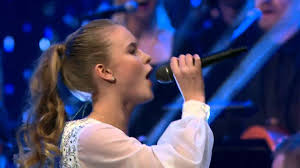 Zara larsson concerto em kastrup. Zara Larsson Carry You Home Live Nordisk Julkonsert Youtube