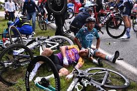 Stage 1 of the tour de france descended into absolute chaos on saturday as an overzealous spectator caused a huge crash on stage 1 of the tour de france. Dm91a Advzxzcm