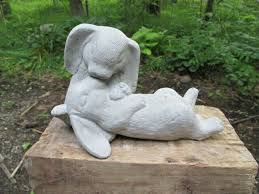 7 1 2 Long Cement Kissing Bunny