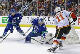 Nhl game highlights | canucks vs. Vancouver Canucks Vs Calgary Flames Post Game Recap Diving Lessons With Mike Smith Canucksarmy