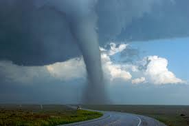 A tornado is an air column rotating at immense speeds that is in contact with the earth's surface and a cumulonimbus cloud. How Does A Tornado Form Munich Re Topics Online