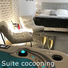 breakfast guestrooms with private jacuzzi