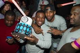 5of21chris paul's brother c.j., left, and his mother robin can relate stories of chris' competitive fire and toughness even at an early age. Pro Basketball Star Chris Paul Partied Sunday At Club Lavo With His Brother Cj Who Was Celebrating His 30th Birthday Las Vegas Review Journal