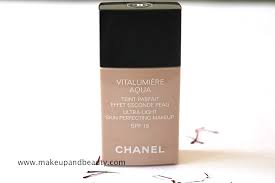 chanel vitalumiere aqua foundation review