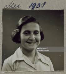 A portrait of Margot Frank, the sister of Anne Frank, wearing a shirt...  News Photo