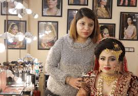 shweta gaur makeup artist if you want
