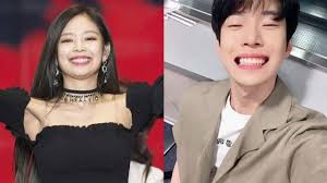 Jennie's mischievous smile makes her look like the friend you want to go out partying with because you know you'll have a good time. 7 Idols Who Can Brighten Anyone S Mood With Their Gummy Smiles