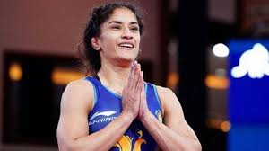 Vinesh phogat is an indian wrestler who represents india internationally in the 48 kg/50 kg/53 kg weight category. Olympics 2020 Vinesh Phogat S Arrival In Tokyo Delayed A Minor Mistake Caused The Interruption