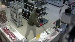 robbery thief caught on