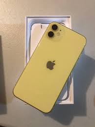 iPhone 11 Yellow 128gb unlocked for Sale in Wichita, KS - OfferUp