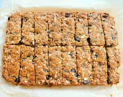 oats and dried fruit bars recipe