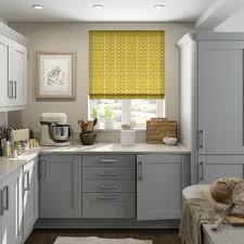 Shop allmodern for modern and contemporary kitchen blinds to match your style and budget. Kitchen Blind Ideas 11 Ways To Stylishly Dress Your Windows Real Homes