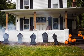 how to create a y halloween porch