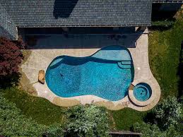 how much does a fiberglass pool cost