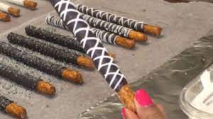chocolate covered pretzel rods how to