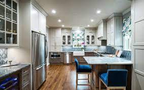 the closed or enclosed kitchen design