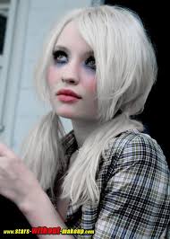 emily browning without makeup