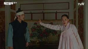 After accidentally falling into a swimming pool while being chased by the police, he wakes up in the joseon dynasty in a woman's body. Mr Queen Episodes 9 10 Open Thread Dramabeans Korean Drama Recaps