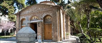 Η μονή πετράκη ή άγιοι ασώματοι ταξιάρχες είναι μεσαιωνική εκκλησία που σήμερα βρίσκεται μέσα στην πόλη της αθήνας, στο κολωνάκι. Monh Petrakh Ant1 News