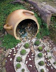 Други идеи за градината от стари тухли са вякакви пейки, барбекю. Interesno Za Gradinata Cvetya Igrachki Interior Posts Facebook