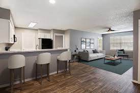 Kitchen and bathroom remodeling remodeling materials tile, vinyl, stone, cabinets, granite, solid surface laminate. Walden Lake Apartments Plant City Fl Apartments Com