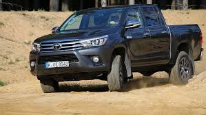 The revamped model was unveiled officially at the 2017 thailand international motor expo. Toyota Hilux 2 4d Double Cab 4x4 Automatik Im Test Technische Daten Auto Motor Und Sport