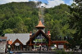 top 5 places to visit in gatlinburg for