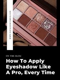 how to apply eyeshadow like a pro