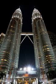 Petronas twin towers are the symbol of malaysia's capital, kuala lumpur. 10 000 Best Petronas Twin Towers Photos 100 Free Download Pexels Stock Photos